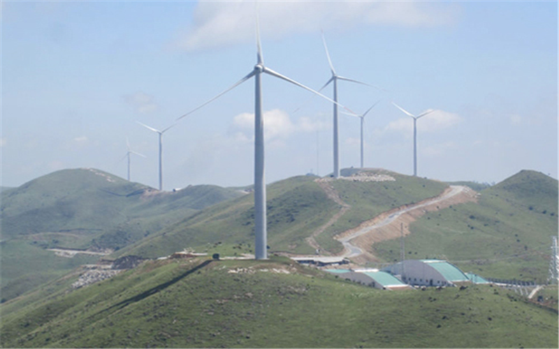 南山風電場一期10#、18#風機糾偏扶正加固工程